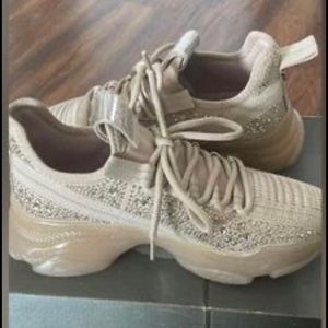 Steve maddens I love these shoes but my feet cannot fit in them nomore